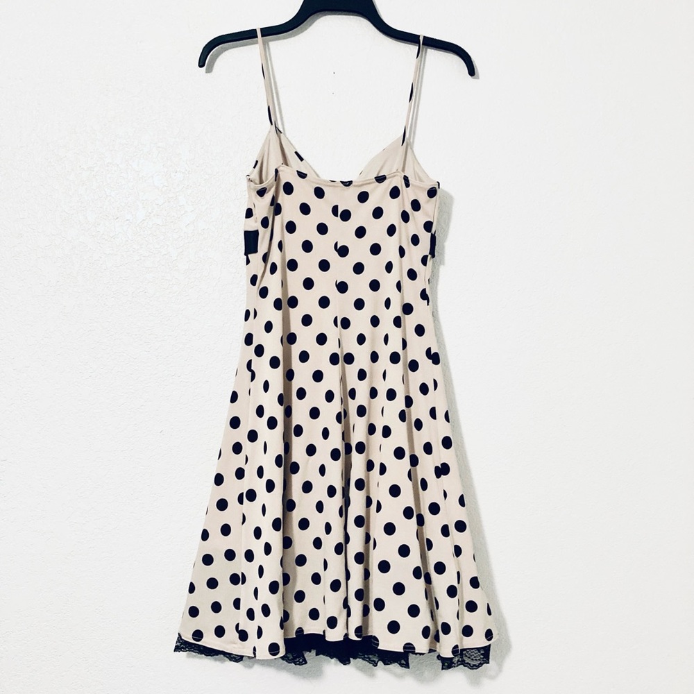Macy’s Cocktail Dress (Cream/Black) - Picture 2 of 4